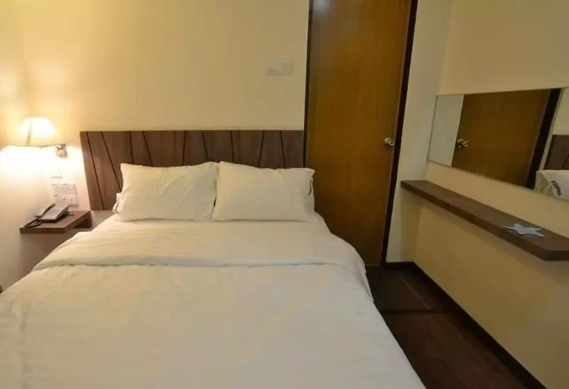 9 Square Hotel   Kota Damansara