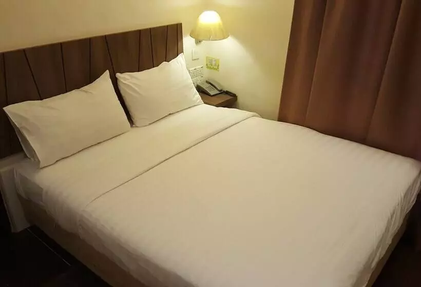 9 Square Hotel   Kota Damansara