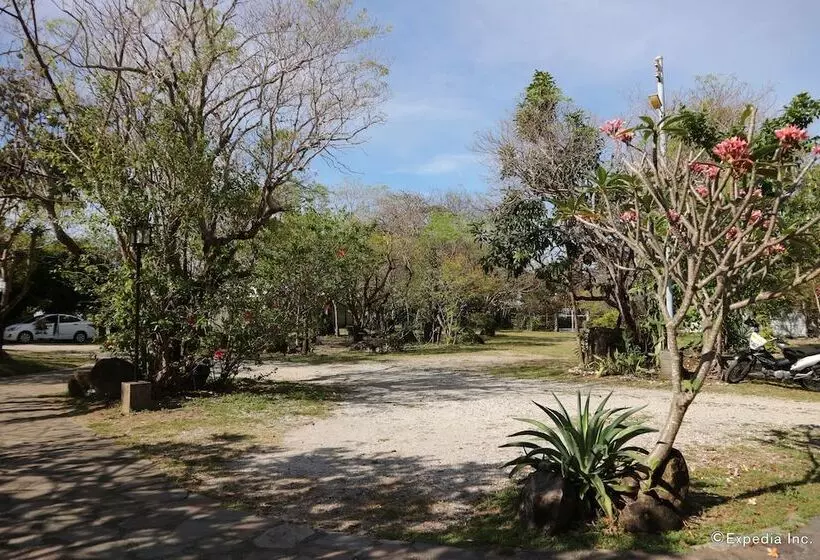 호텔 Antulang Beach Resort