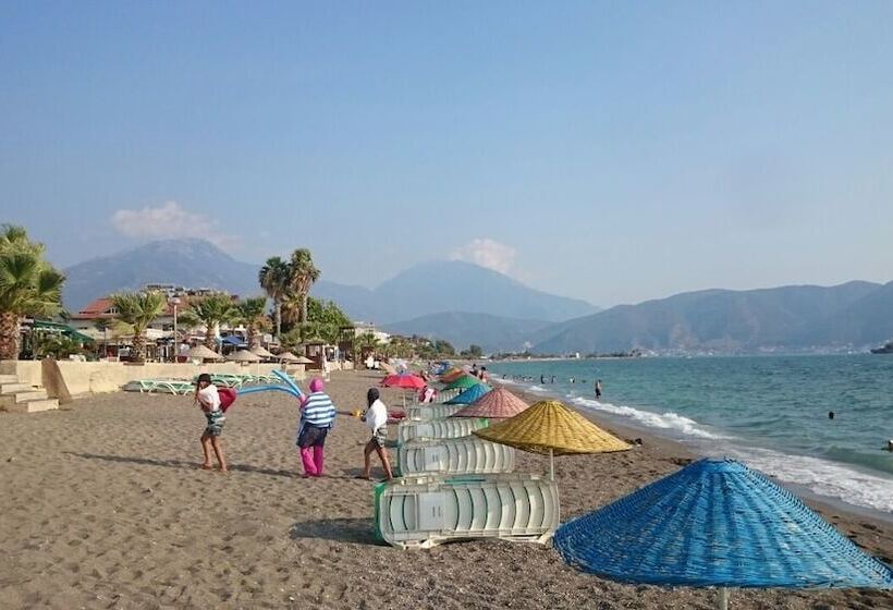 בית מלון כפרי Aymes