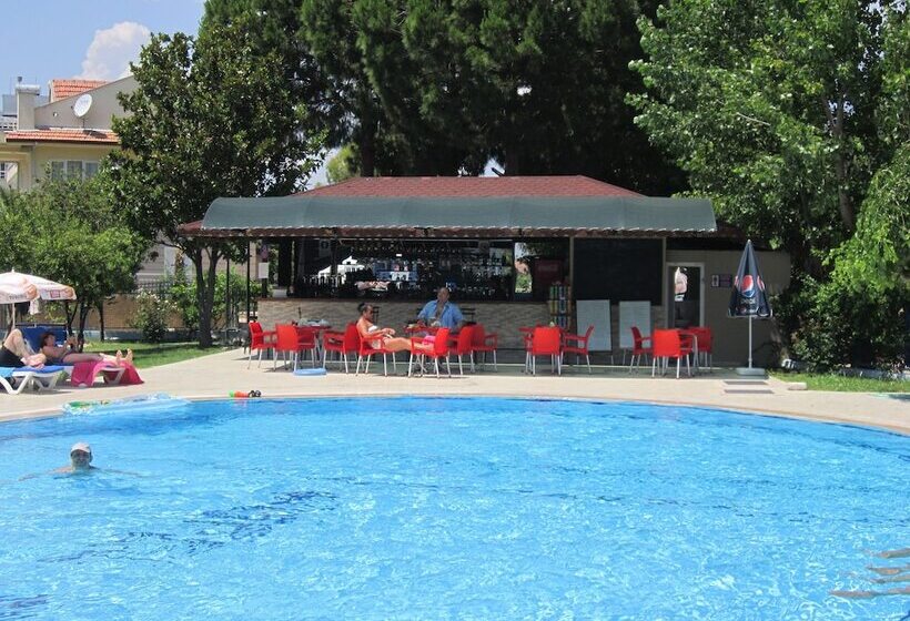 בית מלון כפרי Aymes