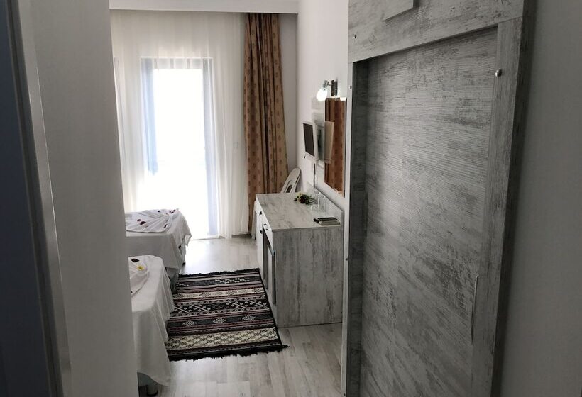 בית מלון כפרי Aymes