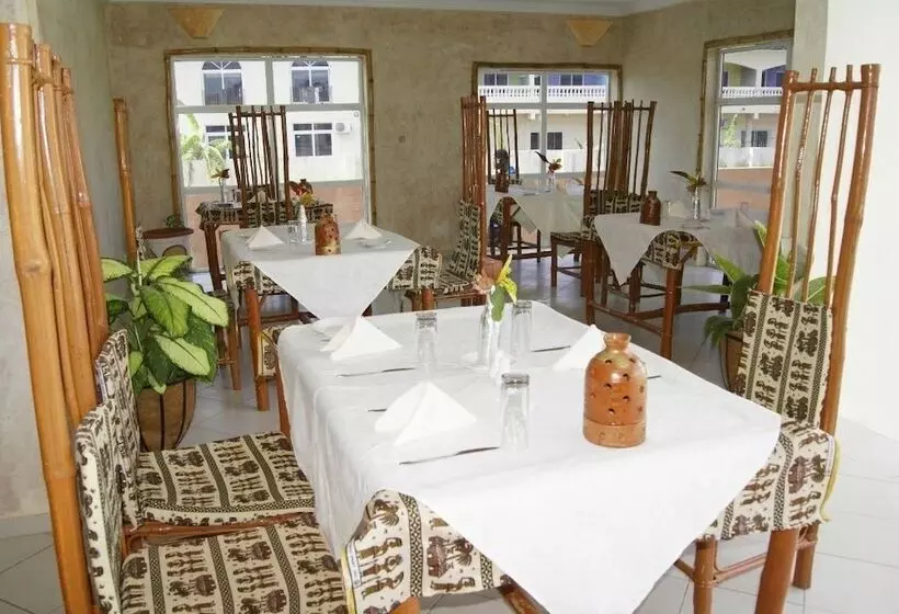 هتل Bamboo Garden