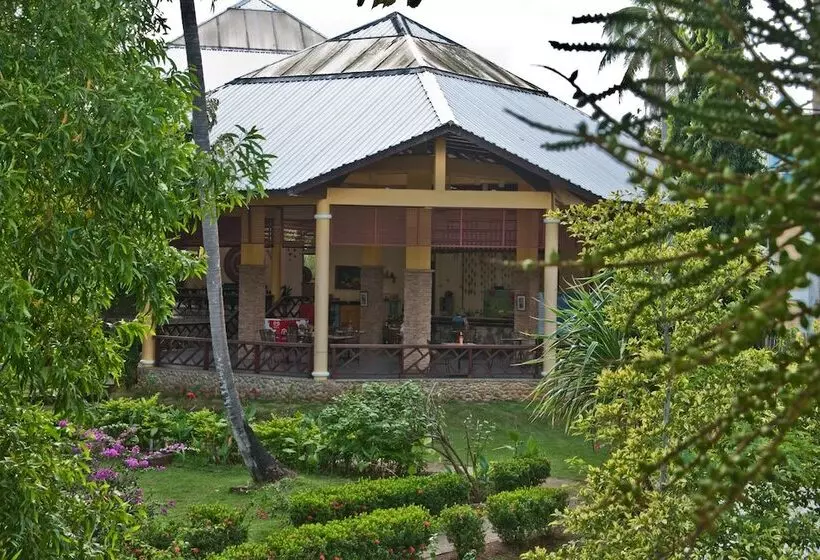 Hotel Crystal Paradise Resort, Spa & Winery