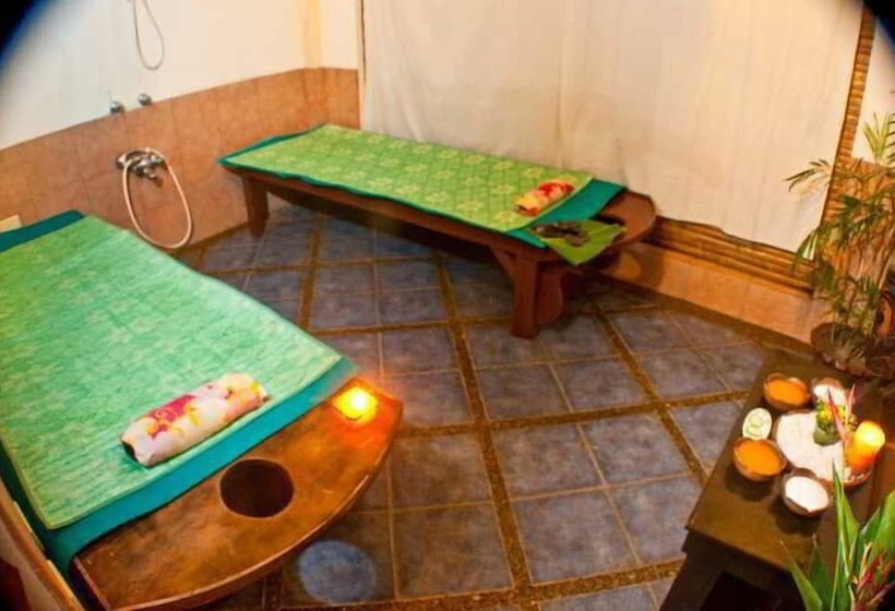 Hotell Crystal Paradise Resort, Spa & Winery