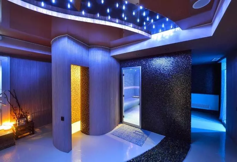 酒店 Gloria Business