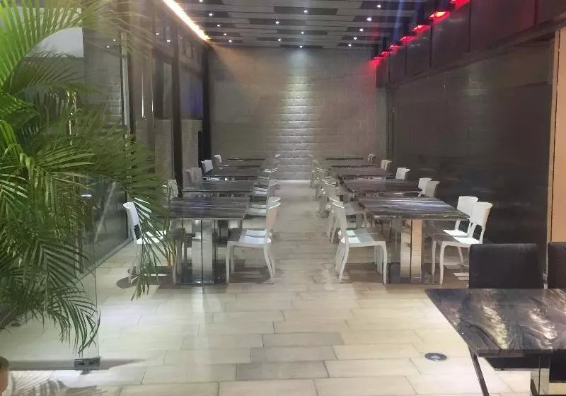 酒店 Grand International