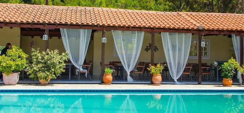 בית מלון כפרי Hermes