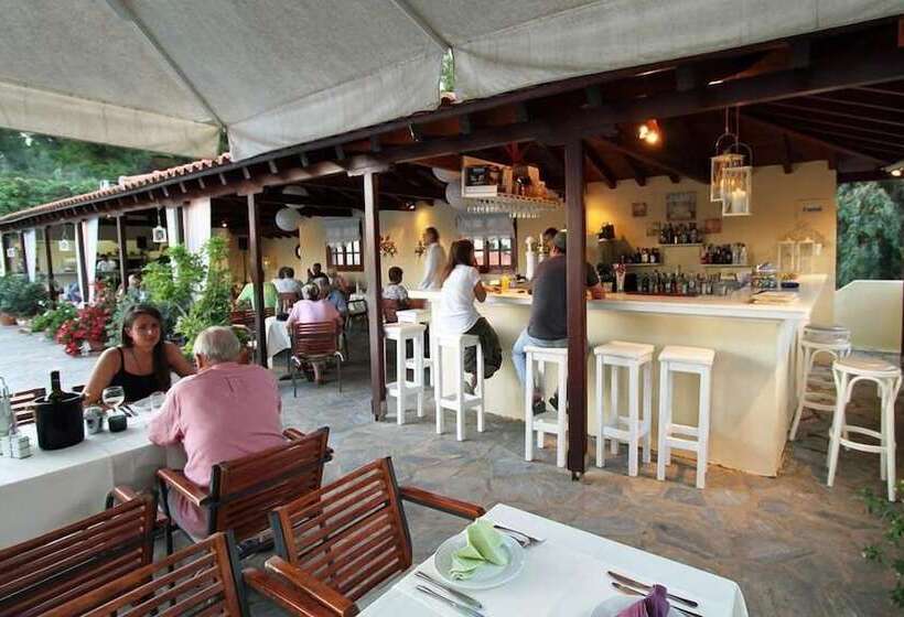 בית מלון כפרי Hermes