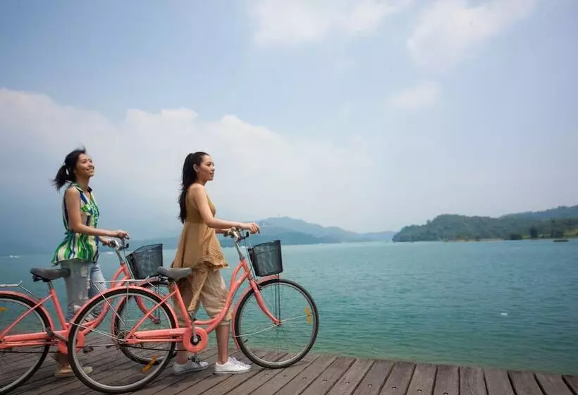 Lealea Garden Hotels   Moon Lake