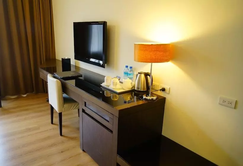 Lealea Garden Hotels   Moon Lake