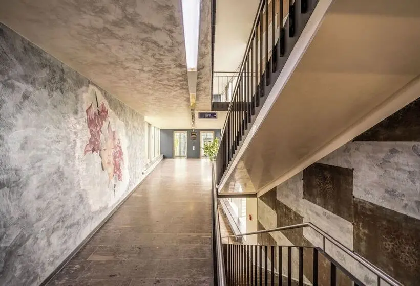 Hotelli Plaza Inn Stuttgart Ditzingen