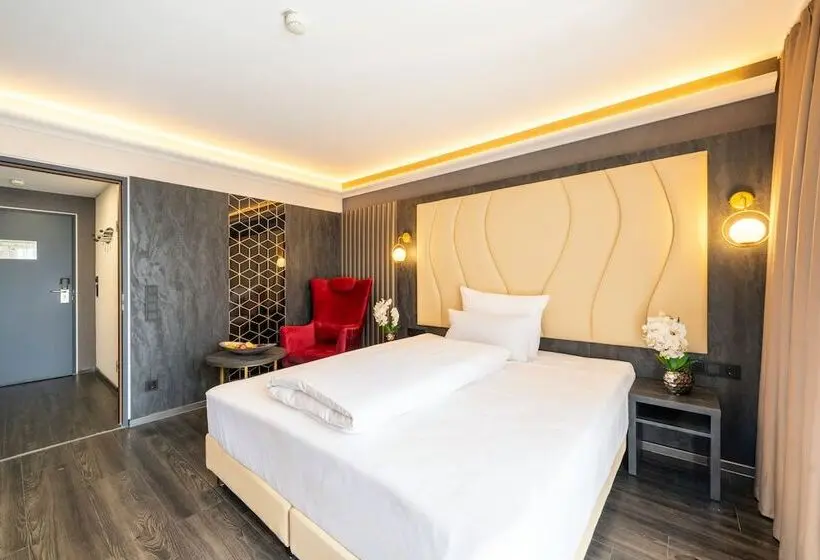 Hotelli Plaza Inn Stuttgart Ditzingen
