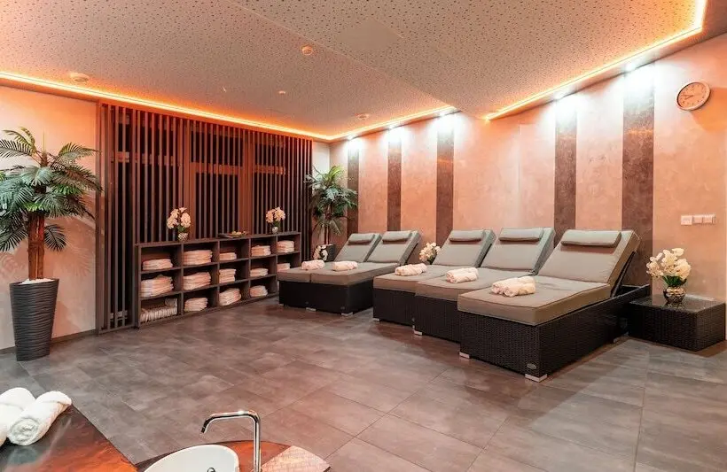 Hotelli Plaza Inn Stuttgart Ditzingen
