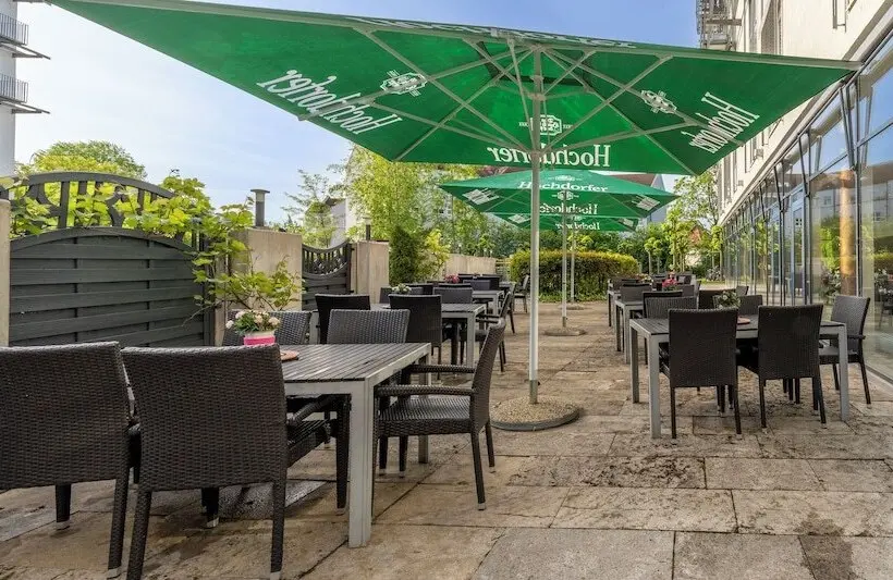 Hotelli Plaza Inn Stuttgart Ditzingen