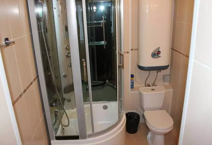 בית מלון כפרי Takmak Spa