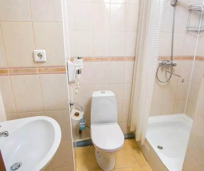 בית מלון כפרי Takmak Spa