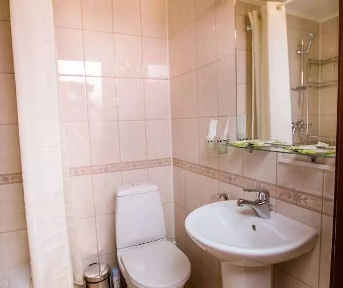 בית מלון כפרי Takmak Spa