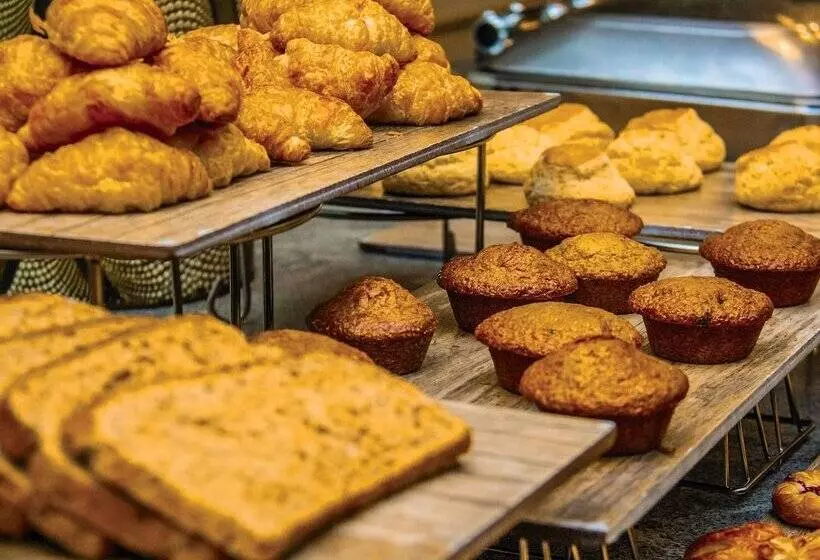 The Fairway Hotel, Spa & Golf Resort