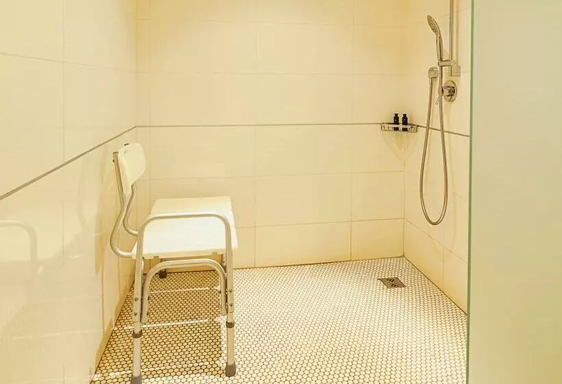 The Fairway Hotel, Spa & Golf Resort