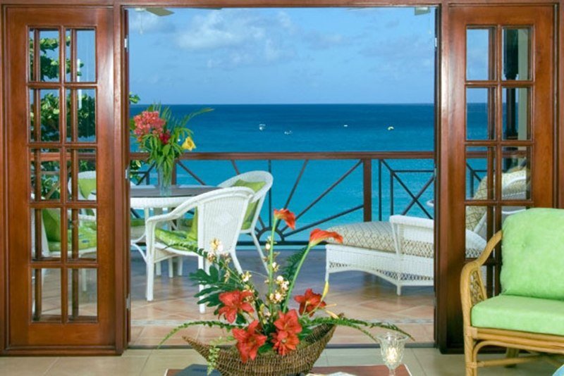 هتل The St James Apartment