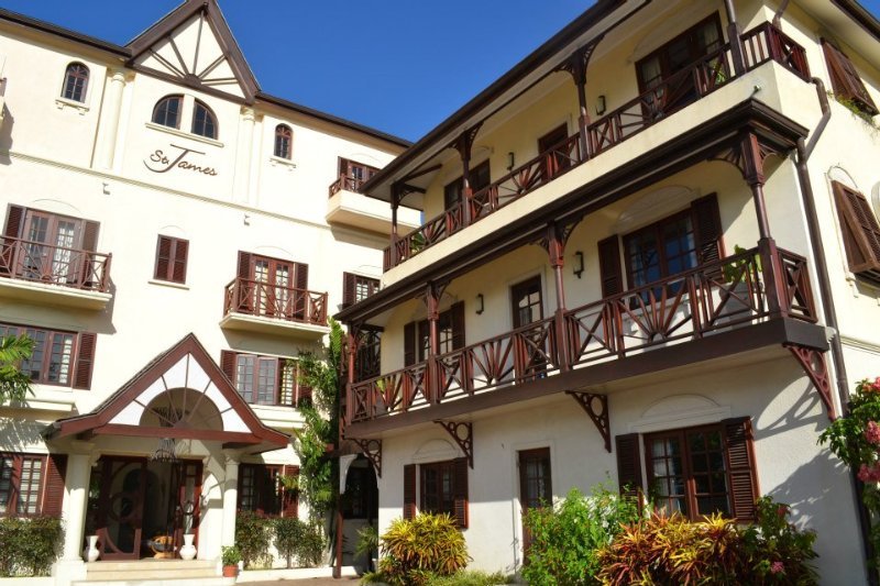 هتل The St James Apartment