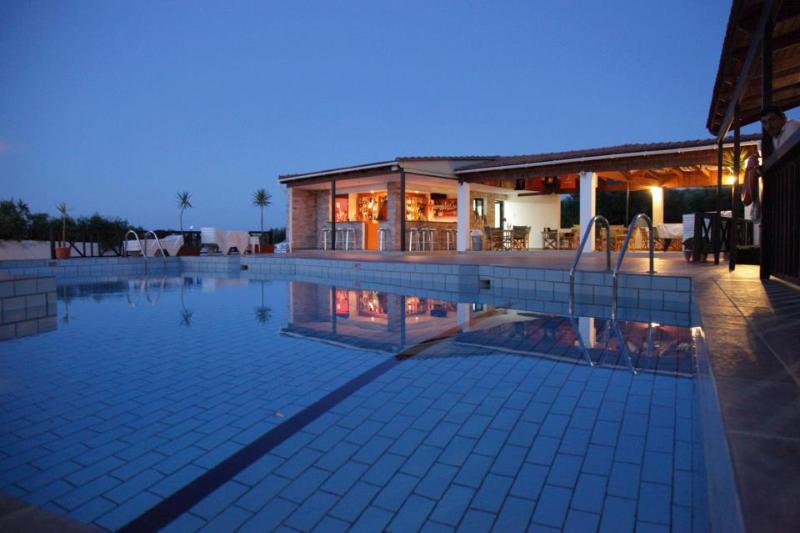 Mareva Hotel Apartments