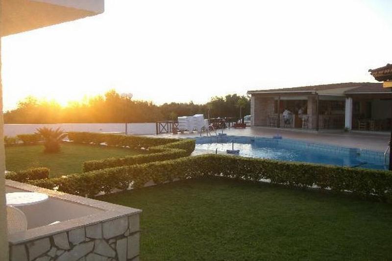 Mareva Hotel Apartments