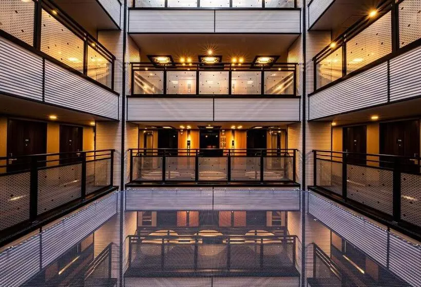 Apa Hotel & Resort Hakata Ekihigashi