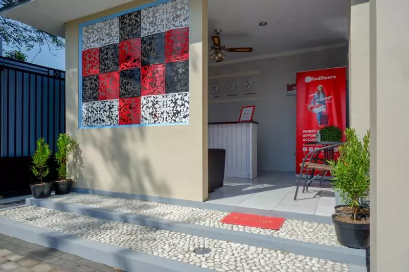 هتل Amel's Village Homestay By Reddoorz