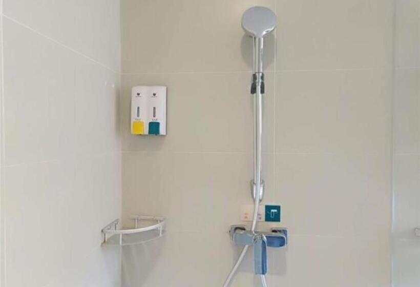 בית מלון כפרי City Comfort Inn Nanchong Nanbu County Government