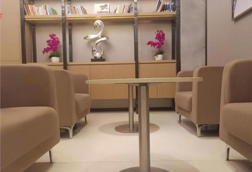 בית מלון כפרי City Comfort Inn Nanchong Nanbu County Government