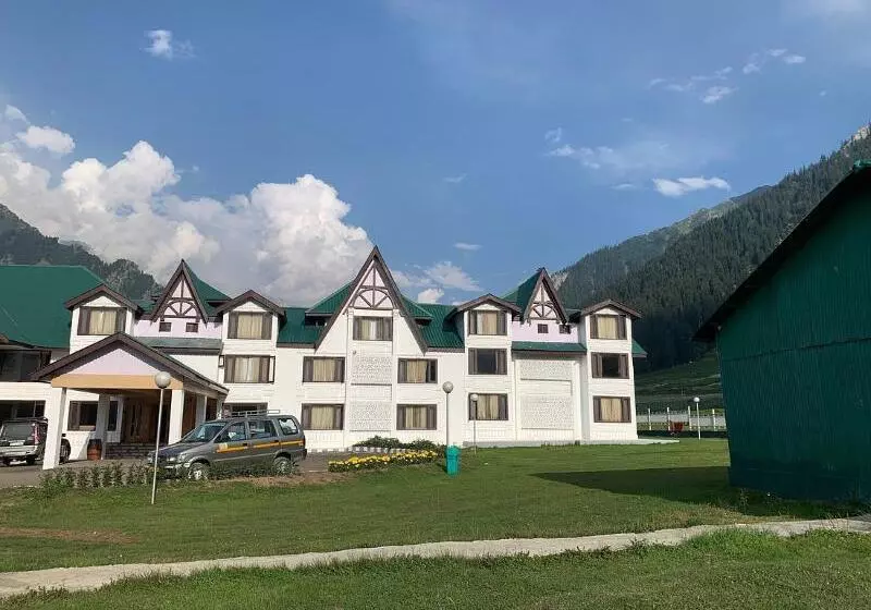 ホテル Country Inn & Suites By Radisson, Sonamarg
