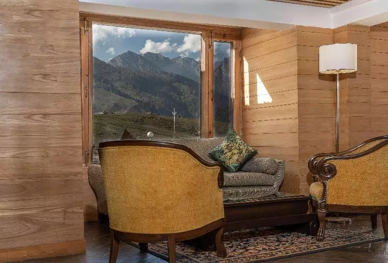 ホテル Country Inn & Suites By Radisson, Sonamarg