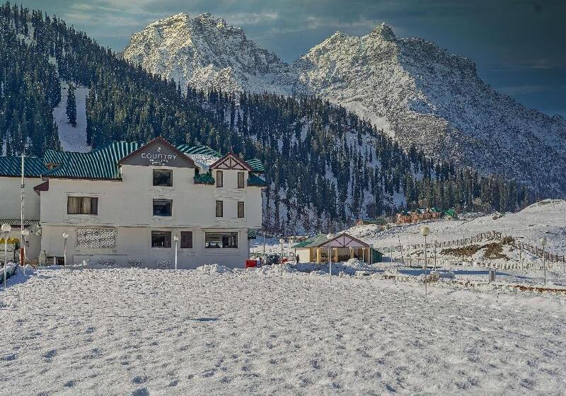 فندق Country Inn & Suites By Radisson, Sonamarg
