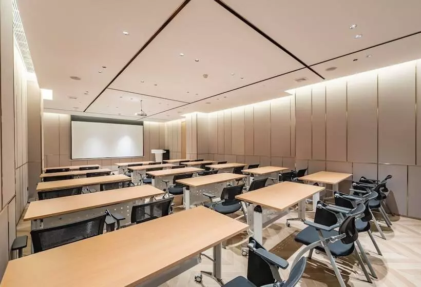 Hotelli Holiday Inn Express Shanghai Expo Centre, An Ihg