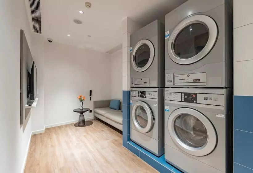 Hotelli Holiday Inn Express Shanghai Expo Centre, An Ihg