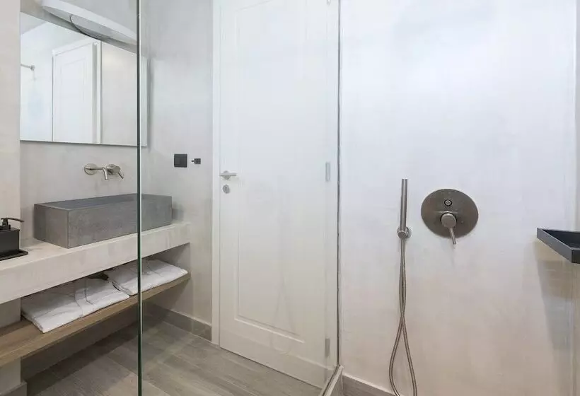 Hotelli Karat Suites