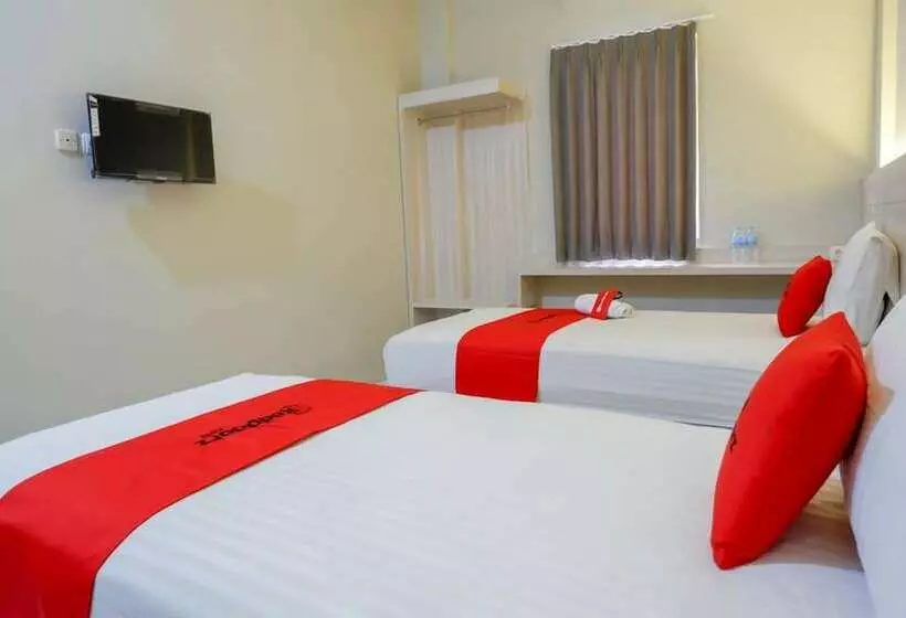 Hotelli Reddoorz Syariah Near Prpp Semarang