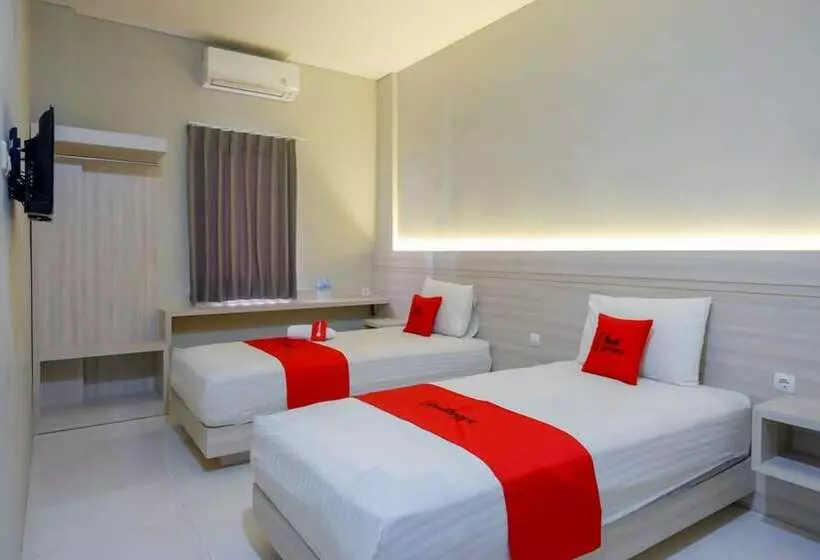 Hotelli Reddoorz Syariah Near Prpp Semarang