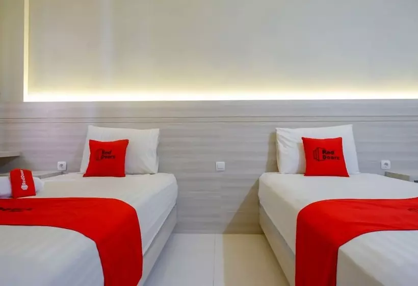Hotelli Reddoorz Syariah Near Prpp Semarang