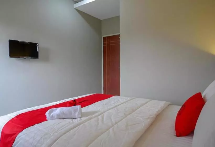 Hotelli Reddoorz Syariah Near Prpp Semarang