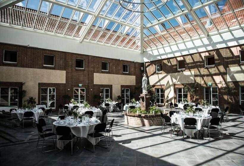 ホテル Sostrup Slot