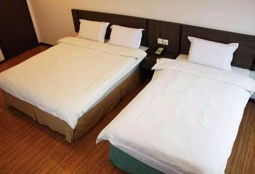 هتل Stay Inn
