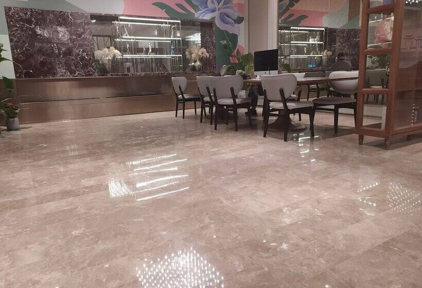 Отель Mercure Hangzhou East Railway Station