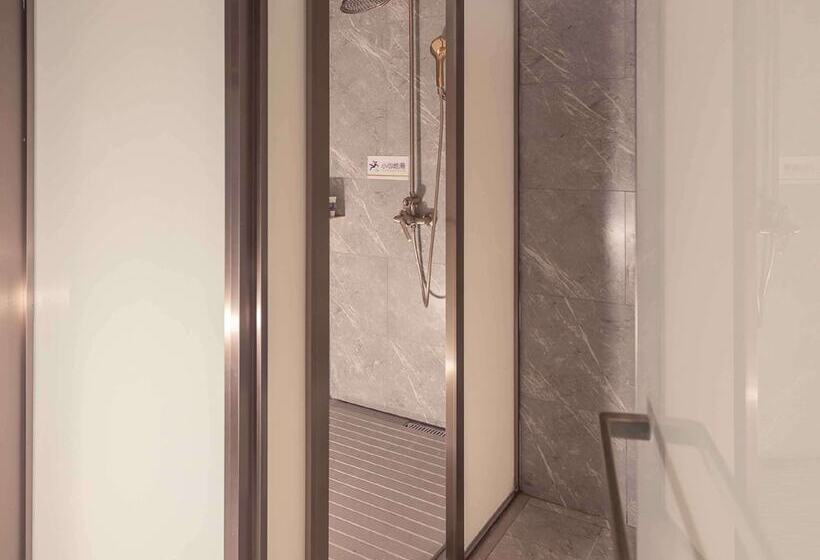 Отель Mercure Hangzhou East Railway Station