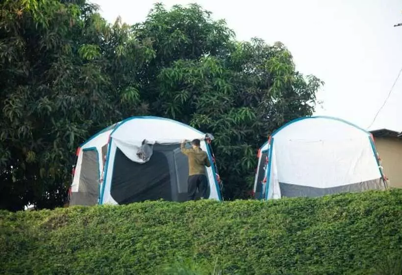 ホテル Campistaan Badlapur