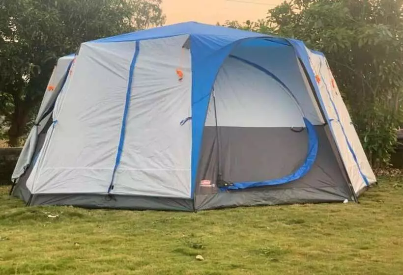 ホテル Campistaan Badlapur