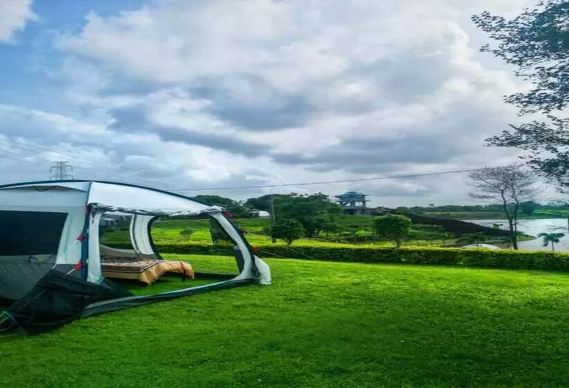 ホテル Campistaan Badlapur