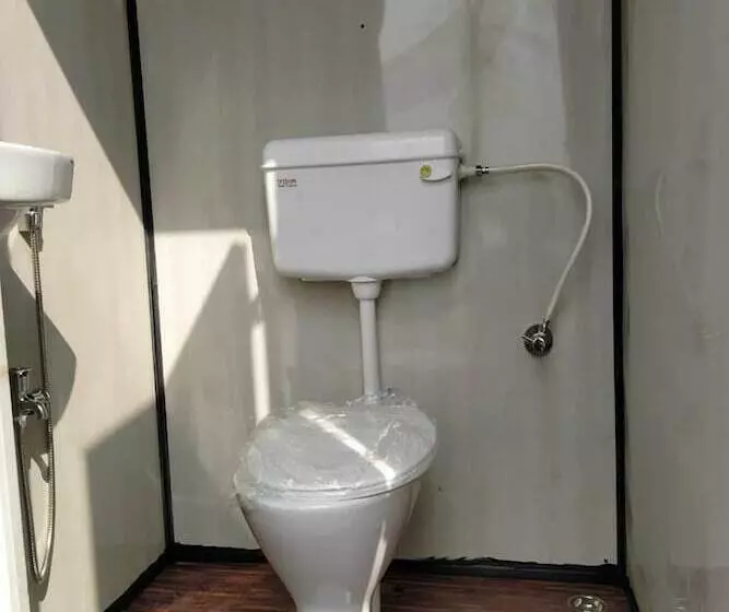 ホテル Campistaan Badlapur